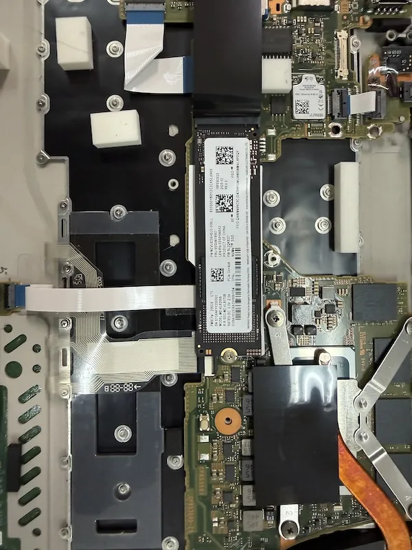 起動しなくなったパソコンからのデータ取り出し作業